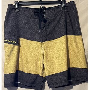 Oakley‎ Men's Swim Trunks Size 31